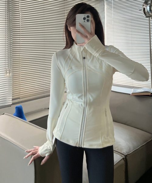Lulu define jacket